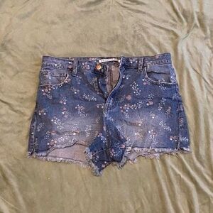 Celebrity Pink Blue Floral Jean Shorts